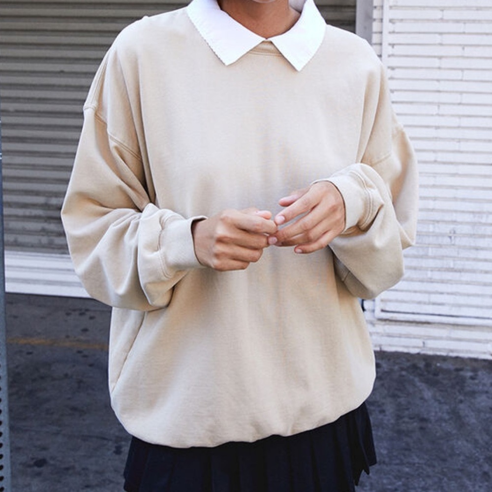 Brandy Melville Beige Pullover Sweatshirt with White Collar